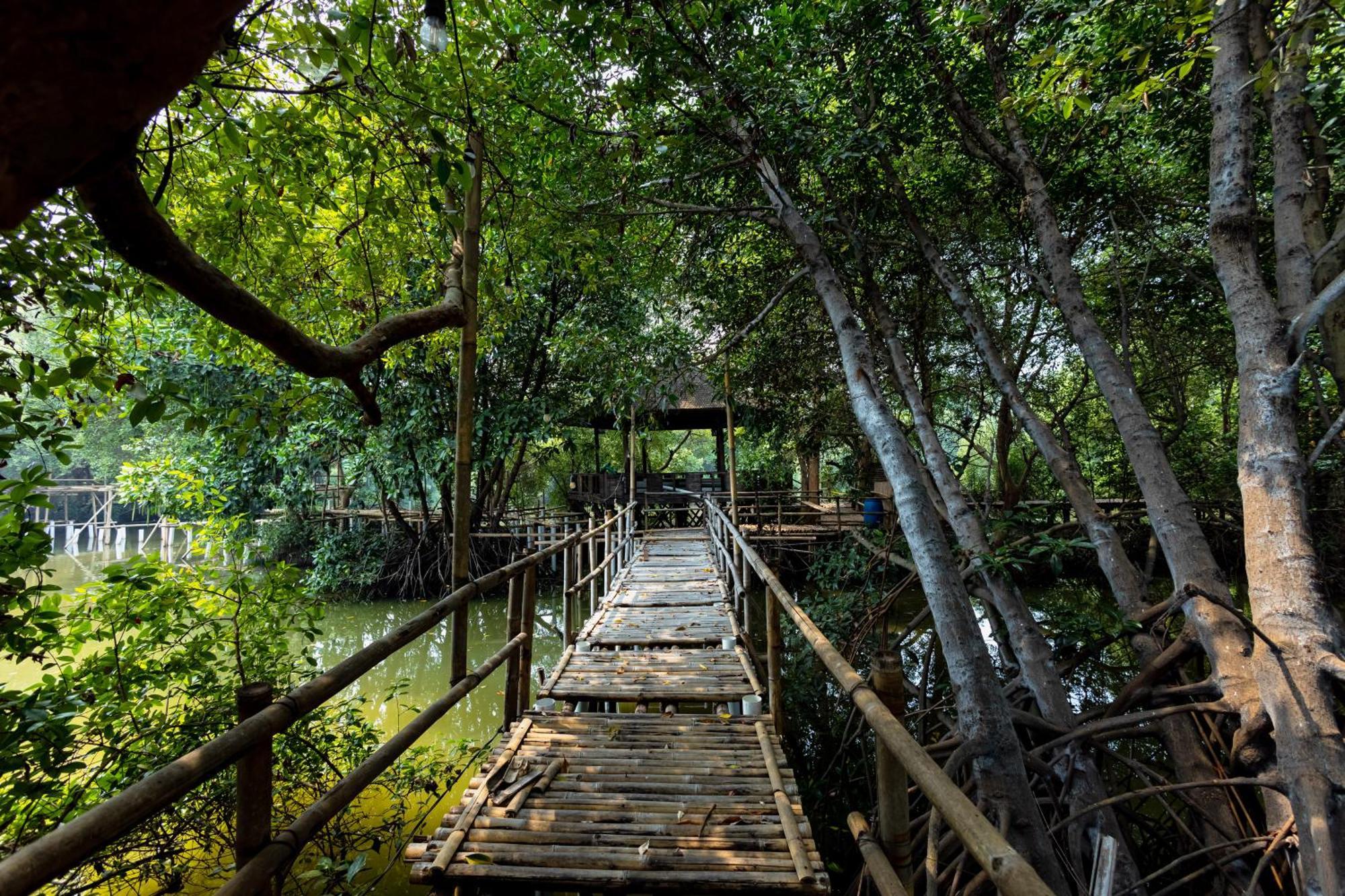 Reddoorz Resort @ Taman Wisata Mangrove Jakarta Exteriör bild