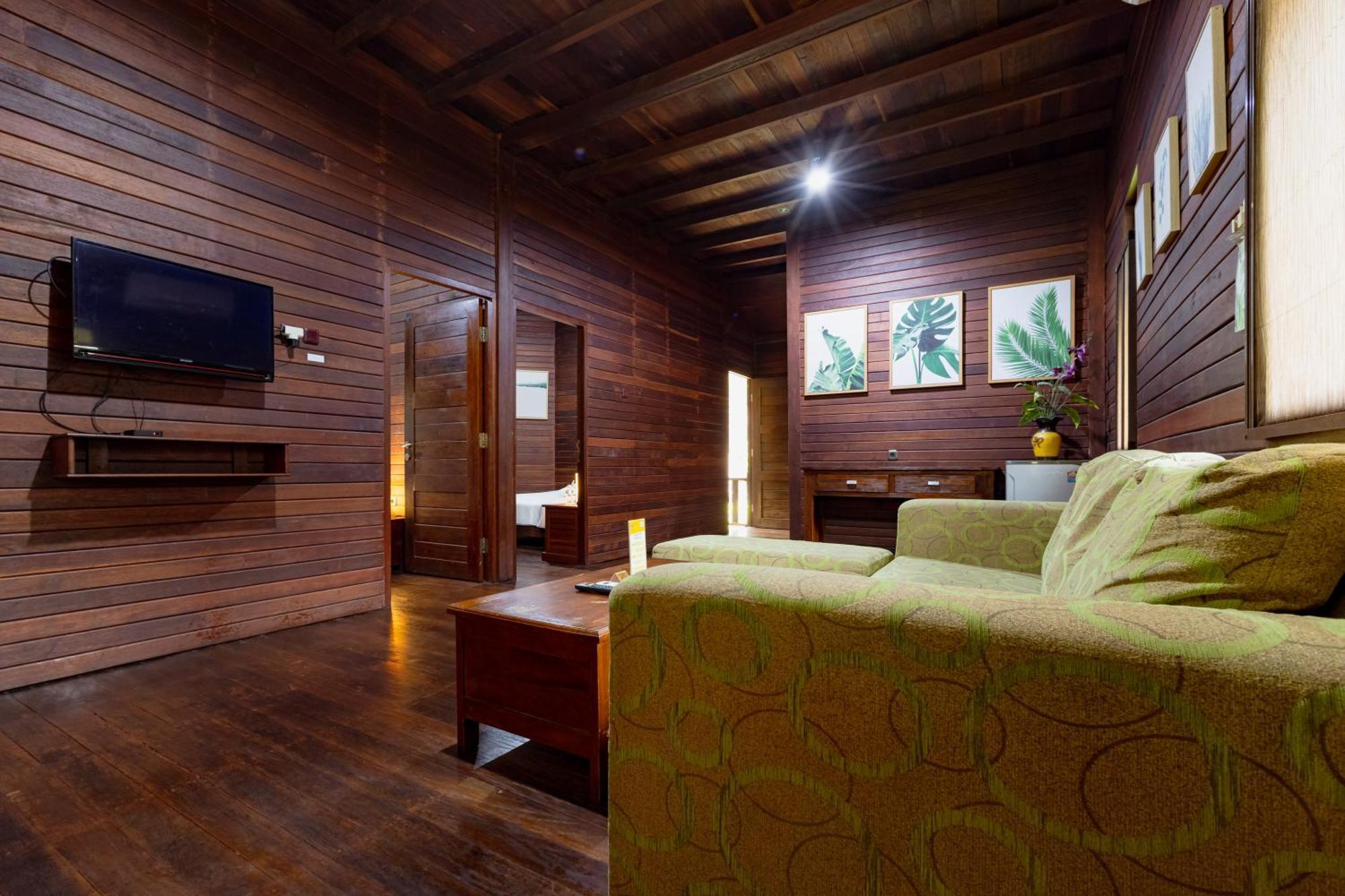 Reddoorz Resort @ Taman Wisata Mangrove Jakarta Exteriör bild