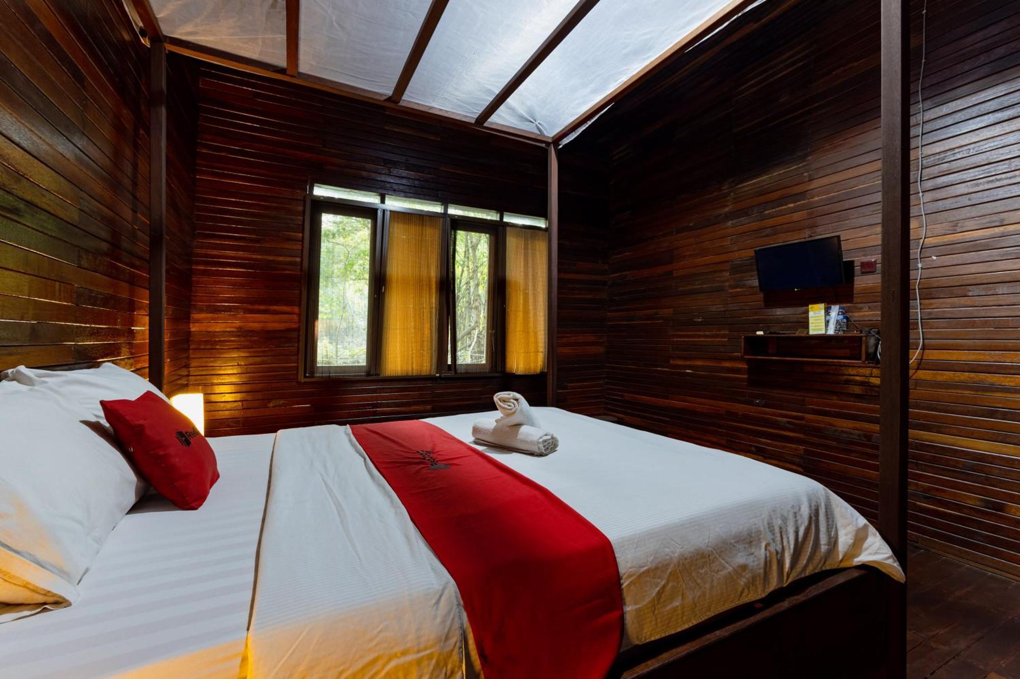 Reddoorz Resort @ Taman Wisata Mangrove Jakarta Exteriör bild