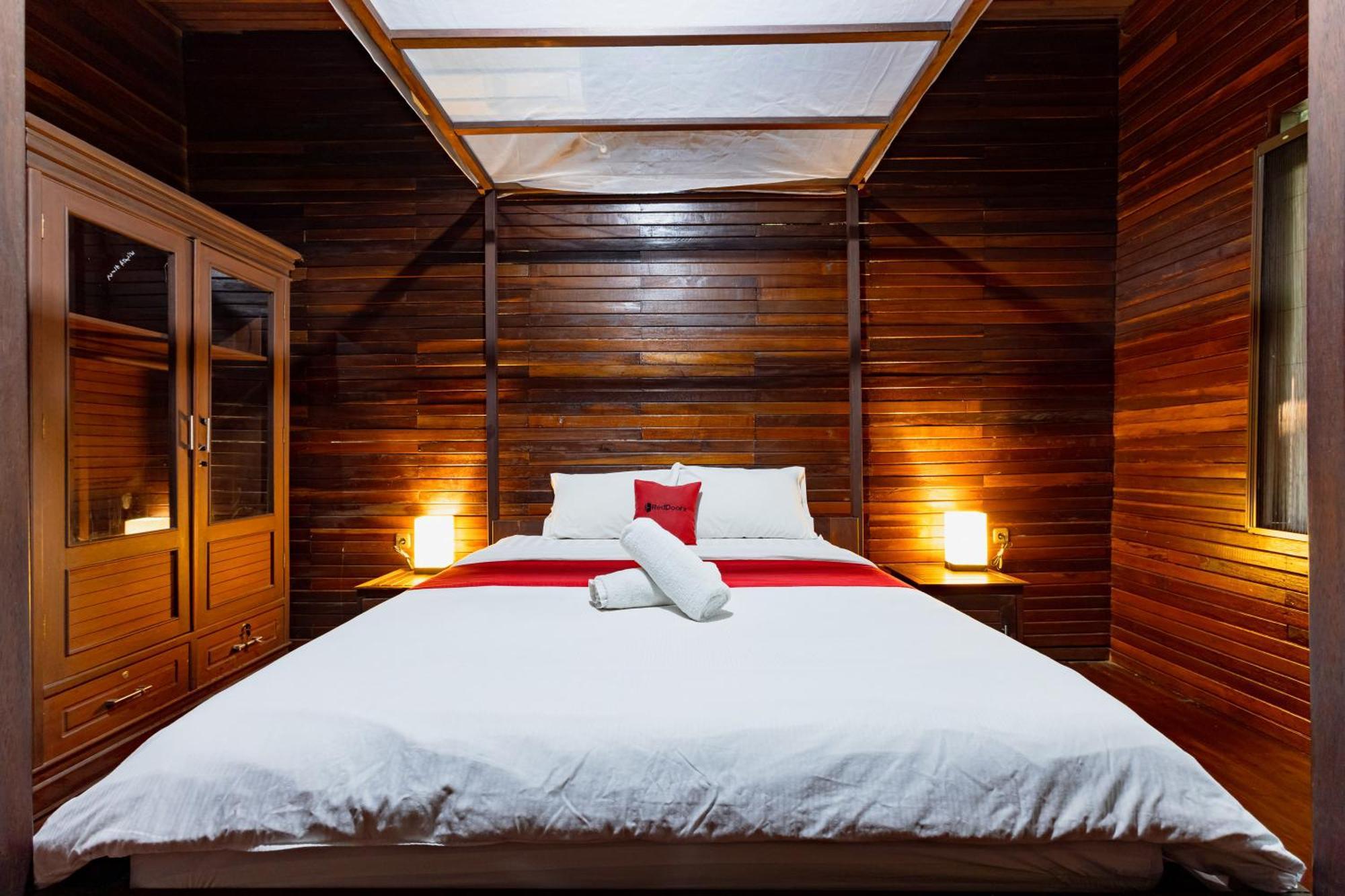 Reddoorz Resort @ Taman Wisata Mangrove Jakarta Exteriör bild